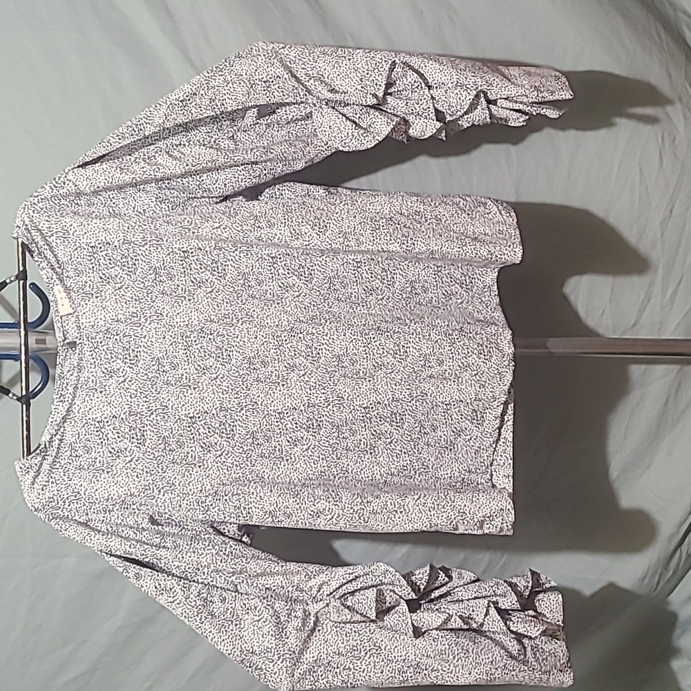 A New Day top LG